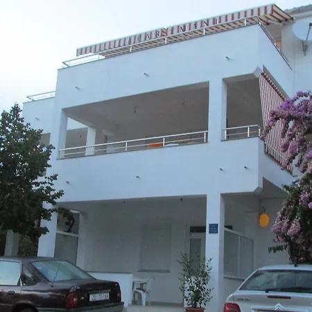 I Sobe Grga Starigrad Paklenica