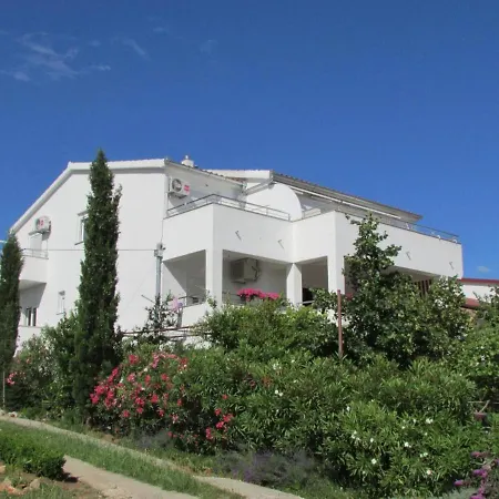 I Sobe Grga * Starigrad Paklenica