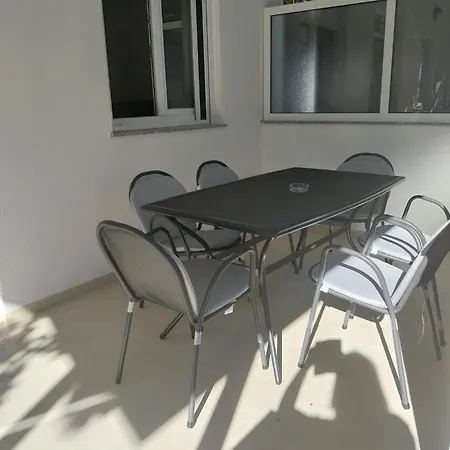 I Sobe Grga * Starigrad Paklenica