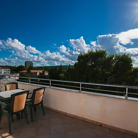 I Sobe Grga Apartment *