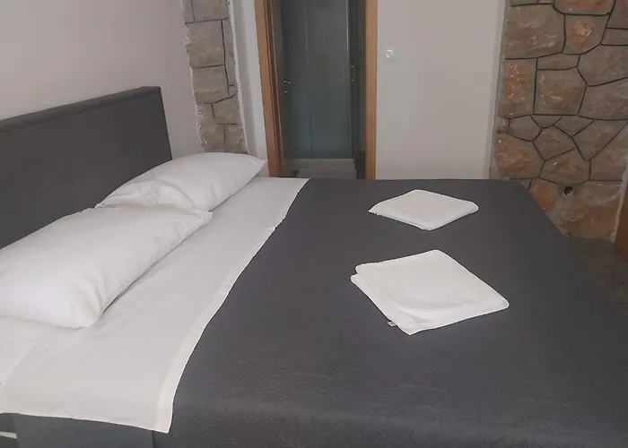 I Sobe Grga * Starigrad Paklenica