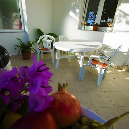 Apartment I Sobe Grga Starigrad Paklenica