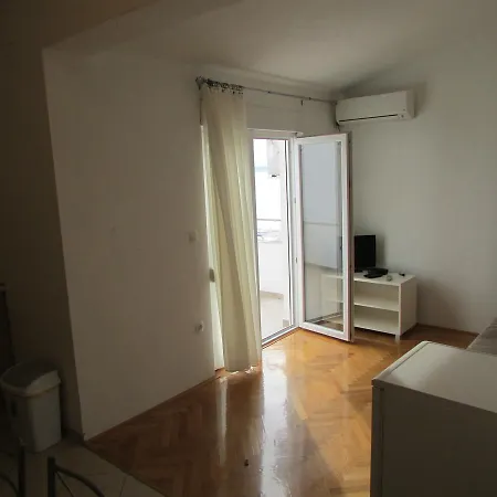 I Sobe Grga スタリグラード